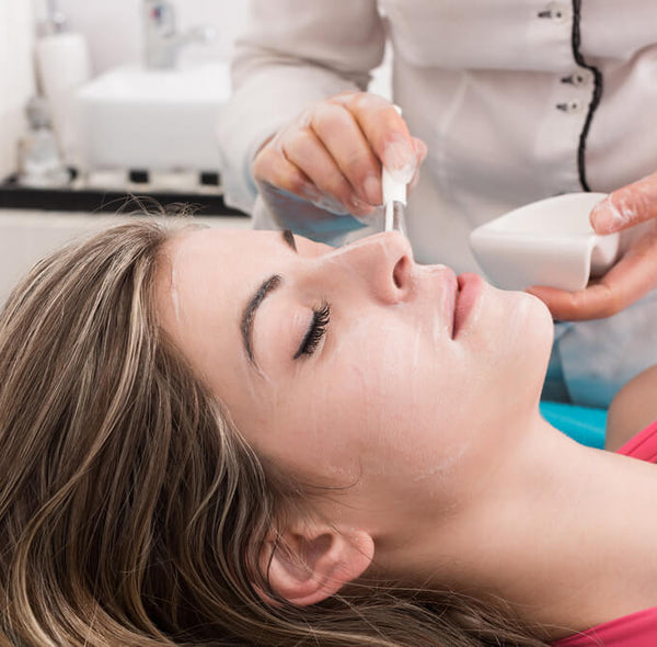 TIME TO GET SPOTLESS SKIN WITH CHEMICAL PEELS