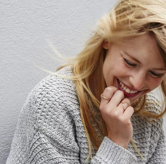 HOW TO RID YOUR HAIR OF STATIC